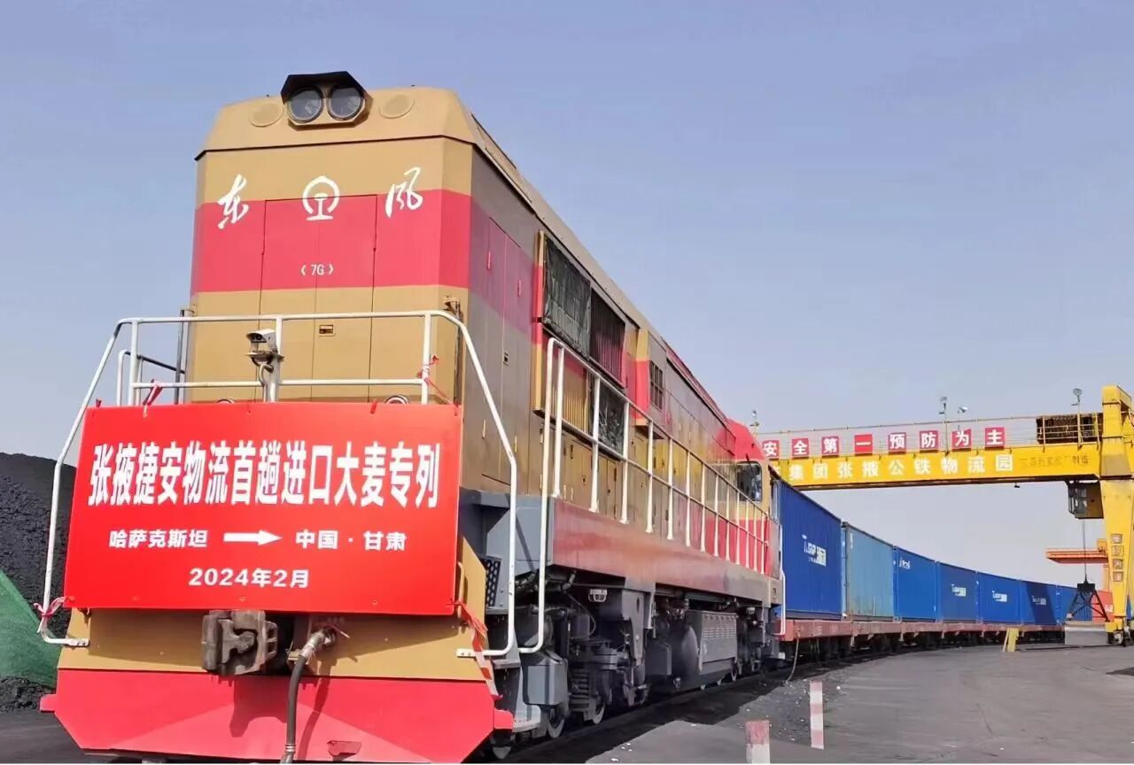 202512151765767569783383.jpg a1284688fd9cd2e63493596d0fc8592b.jpg