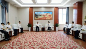  王月成、張鐵強(qiáng)赴中國農(nóng)業(yè)發(fā)展銀行甘肅省分行交流座談