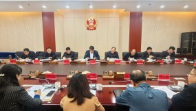  省推進(jìn)貿(mào)易高質(zhì)量發(fā)展聯(lián)席會議工作機(jī)制通道物流工作小組座談會在蘭州國際陸港召開