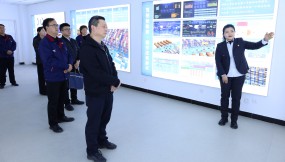  張鐵強(qiáng)在蘭州物流園公司調(diào)研