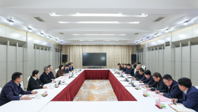  甘肅國(guó)際物流集團(tuán)攜手平?jīng)鍪?、交通銀行省分行深化合作共繪物流發(fā)展新藍(lán)圖