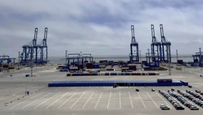  春節(jié)期間 甘肅國際物流集團青年堅守秘魯海外倉