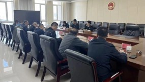  金城海關(guān)關(guān)長(zhǎng)張?zhí)┖阋恍姓{(diào)研甘肅（蘭州）國(guó)際陸港